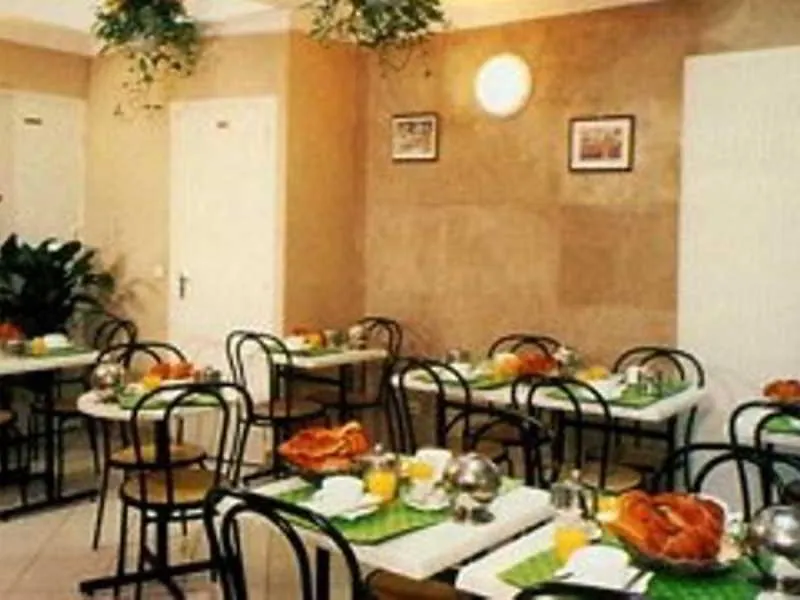 Hotel De La Place Des Alpes Paris France