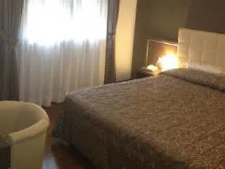 Hotel De La Place Des Alpes Paris 2*,  France